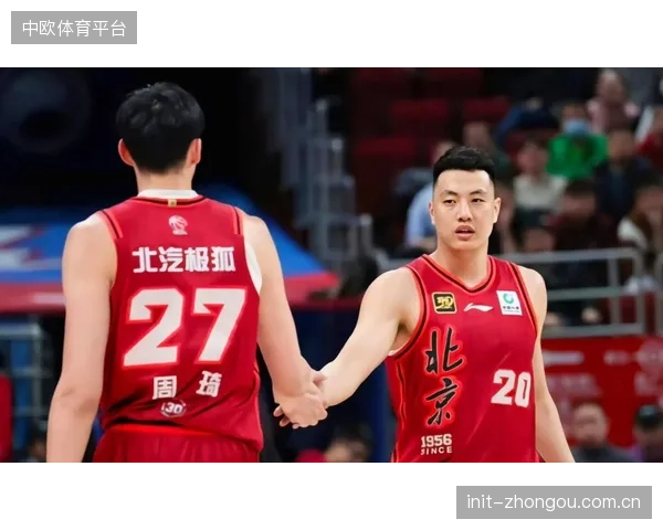 CBA公司宣布新赛季季后赛1-4决赛将从三局两胜改为五局三胜，增加了比赛的悬念和观赏性。